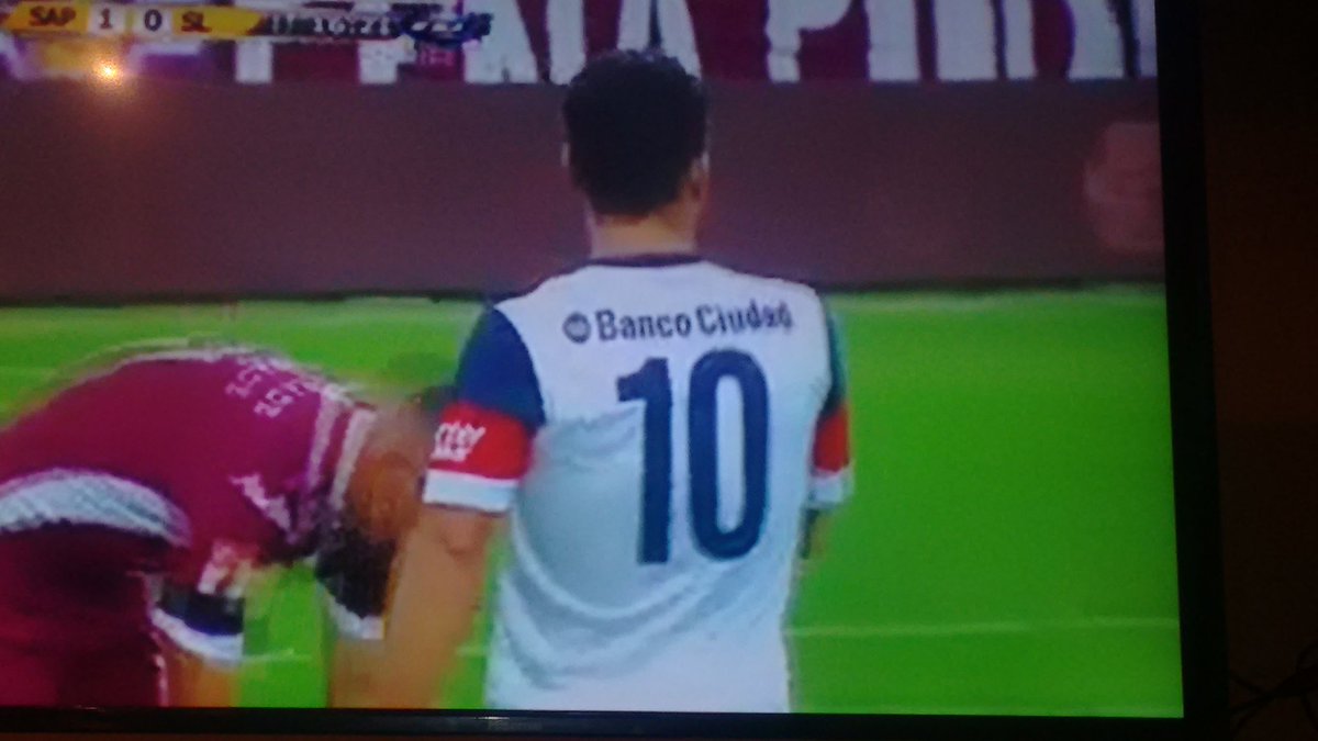 NIKKOCASLA's tweet photo. Quien Dijo Que No Se Podía Ver El Partido

VAMOS CICLÓN.... #SanLorenzo https://t.co/7Xo5RpGMCb