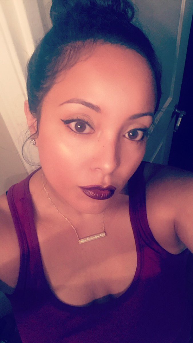 NidaMarie2's tweet photo. @Jaclynhill #proseccopop gives me life!!! You rock! https://t.co/Ro163QjYLR