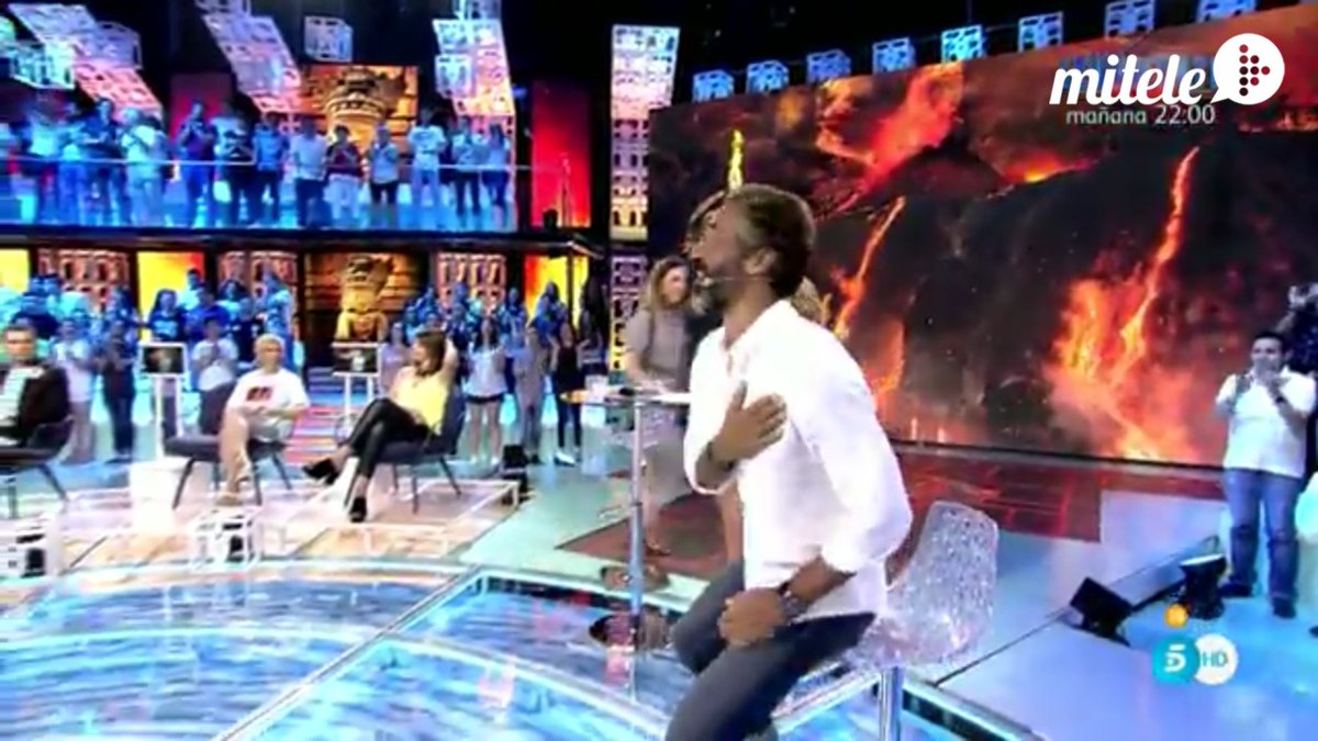 SVrealityTV's tweet photo. @PacoDBenito tiene el corazón repartido entre @_SusoGH16_ y @jorgediazmodelo https://t.co/I8Tv5FaefW