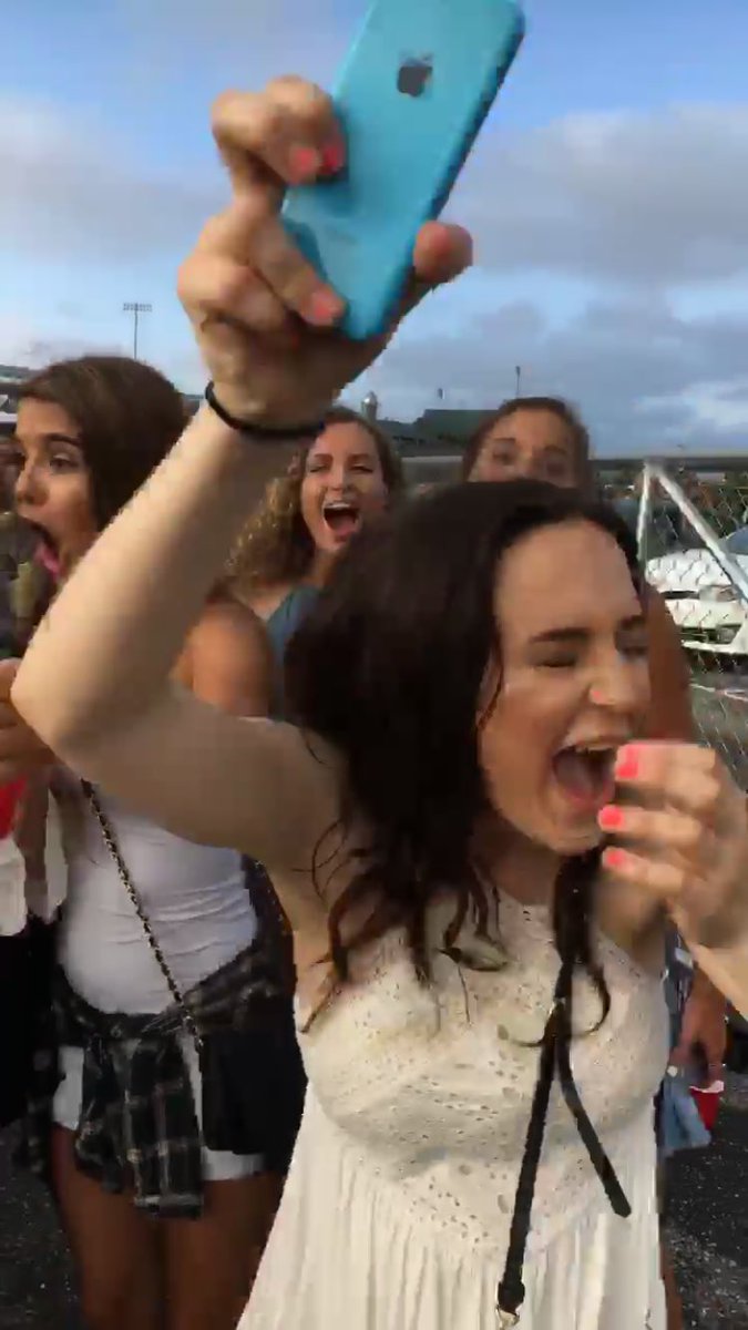 danilombardo_'s tweet image. tequila #totheface #sorryt