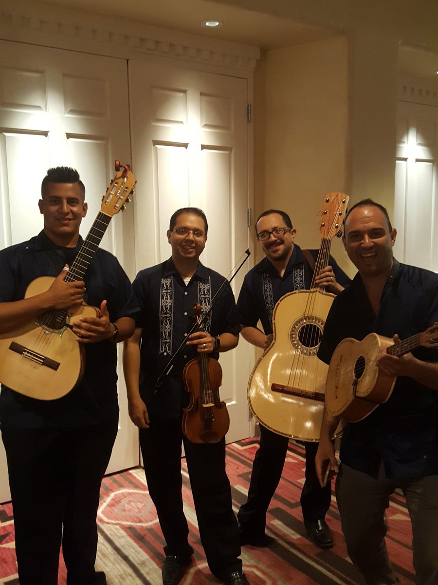 ITE2016ABQ's tweet photo. Thanks to @chicanote for the evening entertainment at #2016ITEABQ! @Western_ITE https://t.co/jcUIsvLR30