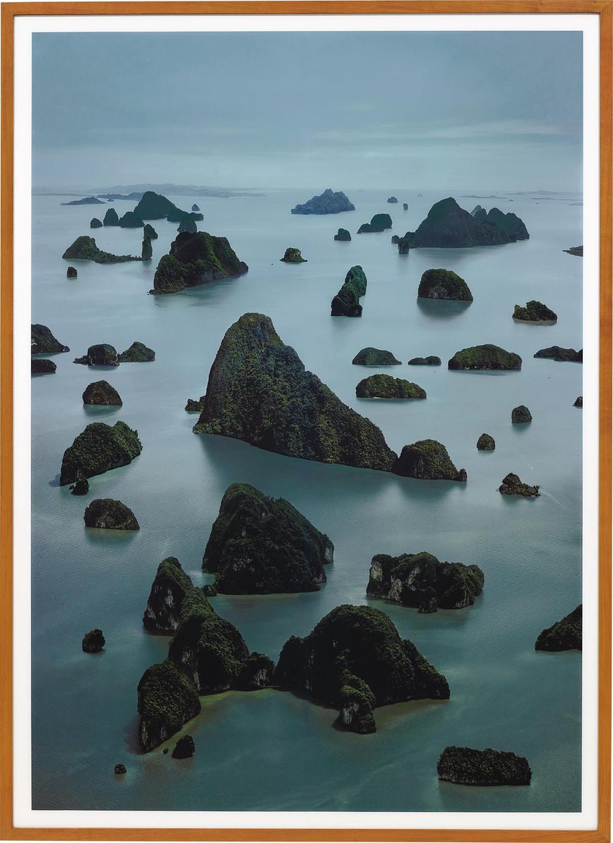 James Bond Island I, 110×87in, Sold for $725,000 USD #andreasgursky auctionclub.com/public/histori…