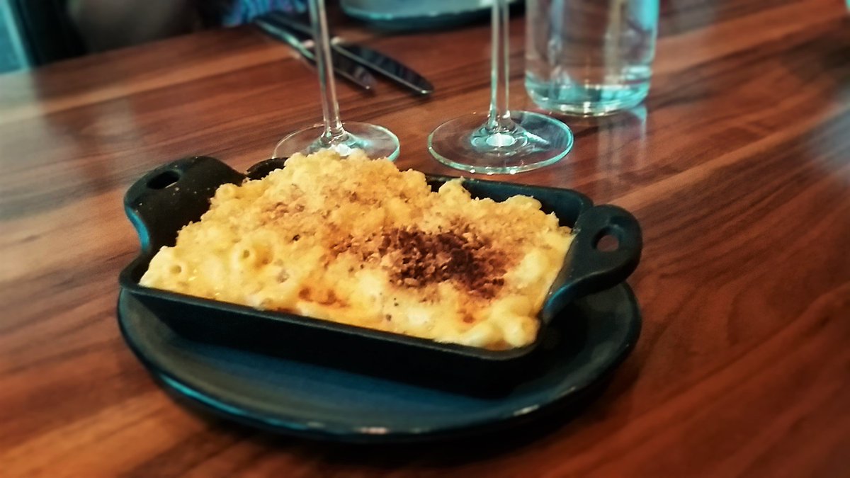 Giovyfh's tweet photo. Io a Minneapolis dormo ma sul blog vi ho lasciato qualcosa sul cibo del Minnesota https://t.co/NWjbTi5rzP #OnlyIMN https://t.co/8oXzUoFSPm