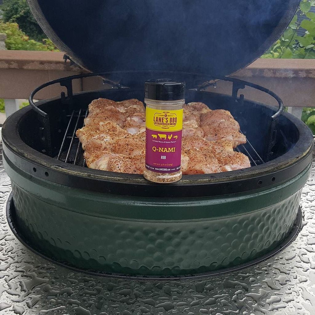 kickashbasket's tweet photo. Smoked skinless chicken thighs for #Pulled Chicken with some awesome #Qnami from @lanesbbq… https://t.co/EC7bjhNU92 https://t.co/7ZSTpjeXQr