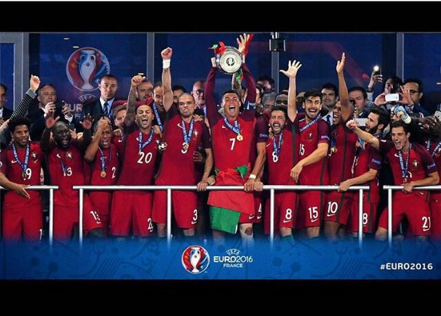 ajaendon's tweet photo. Tak apalah ga tonton Portugal vs France yg penting Portugal JUARA :* ��⚽����PORTUGAL����⚽�� @Cristiano @InfoLoker8 https://t.co/hbJkP6u2MB