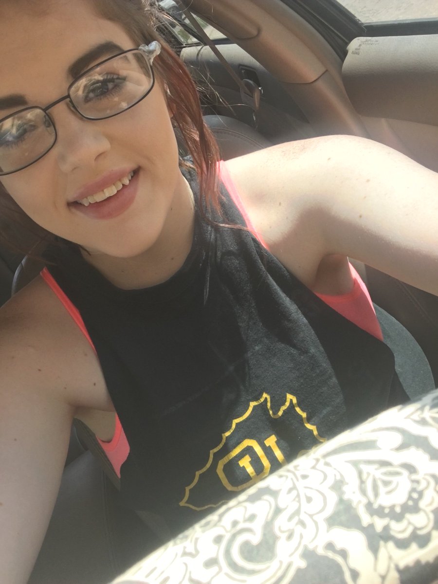 lynnsummy's tweet photo. Fitness time. #tothegym #fitness #newgoals #igotthis https://t.co/Qa7PByfWMJ
