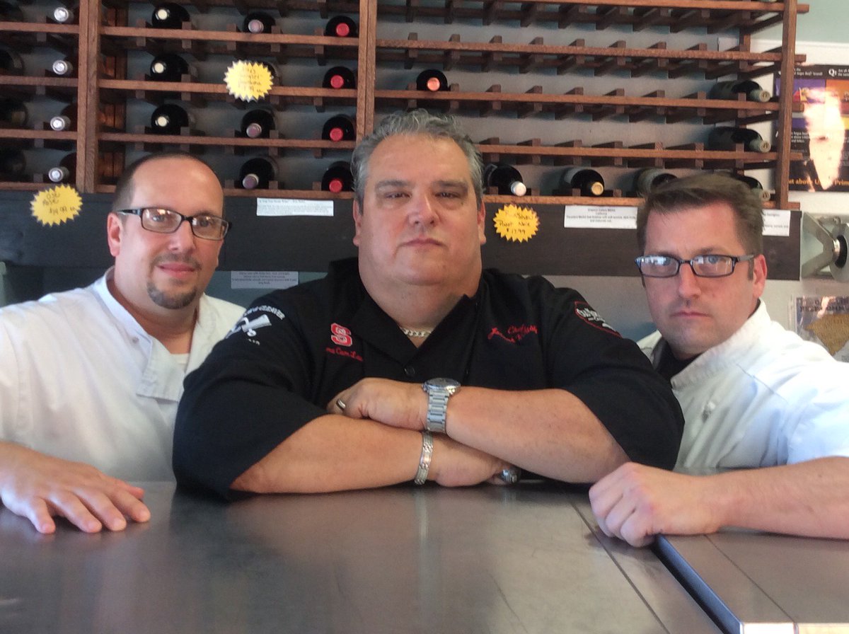 jaxchilechef's tweet image. We are #seriouslyexcited  about tomorrow night's @CompDiningNC

#compdiningnc #hookandcleaver  #centerplate #mycrown