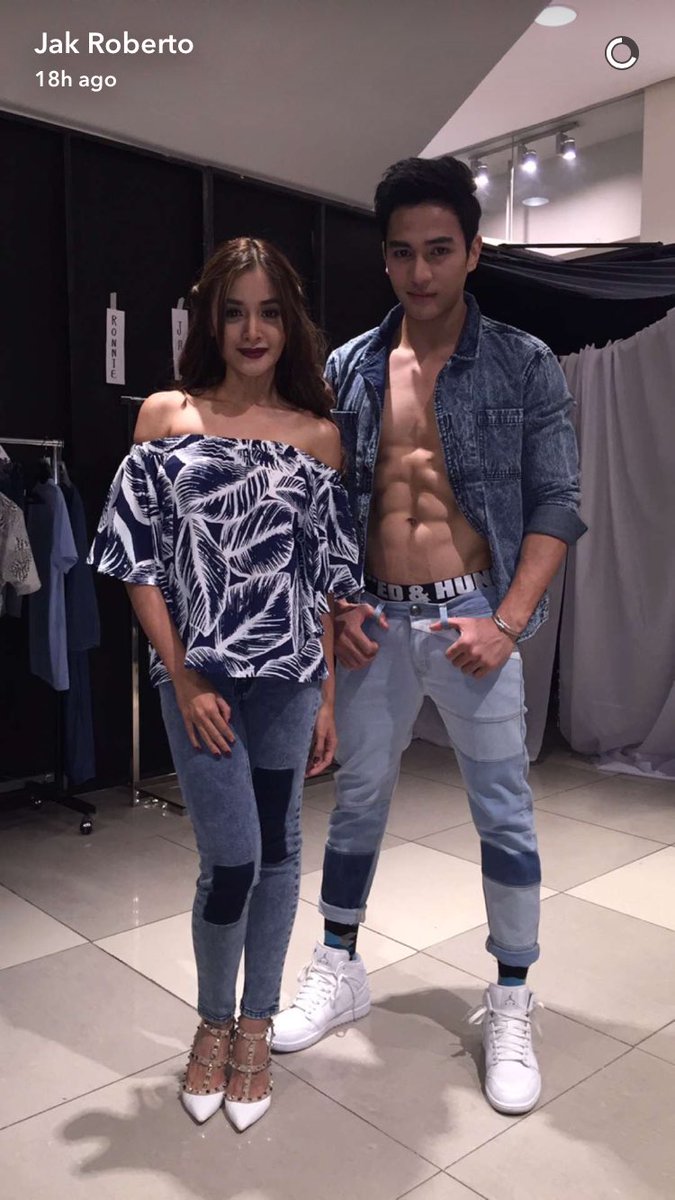 KingJakRoberto's tweet photo. Nakalimutan ko ipost to! :) Fab and Fierce lang ang dating nila @soKRISme &amp; @jak_roberto 😉 #JakRobertoForever https://t.co/vH2jkohkTB