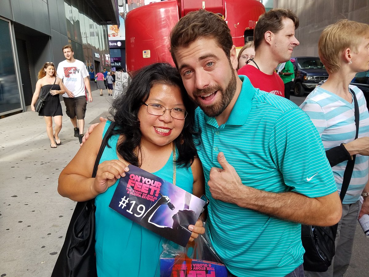laughlovelive12's tweet photo. @OnYourFeetBway Cast Are Awesome! Xo 😘❤ #onyourfeet #onyourfeetbway #lucky18 #Lucky19 #OYFFans #GetOnYourFeet https://t.co/0MVbFItAkI