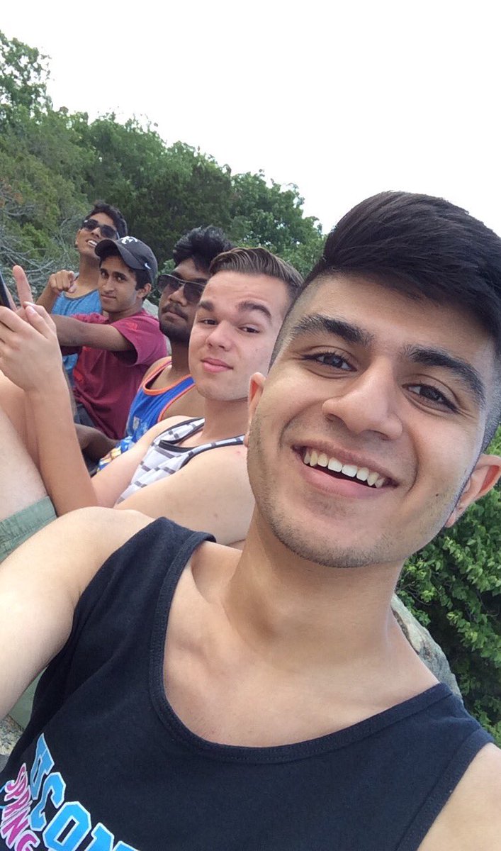 slaul97's tweet photo. @sathot97 Happy Birthday to the Kohl's King! Hope you had a great day! https://t.co/oPAhGUsdHb