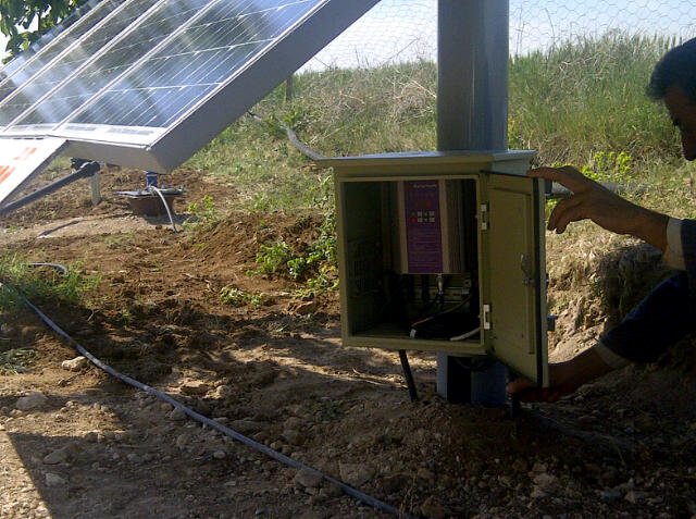 PengSolar's tweet photo. @realDonaldTrump solar irrigation system，created by China https://t.co/Wsah2YDHaZ