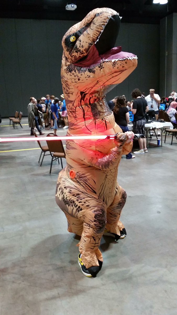 MorganRosiee's tweet photo. #connecticon2016 https://t.co/JgRxeYugUV