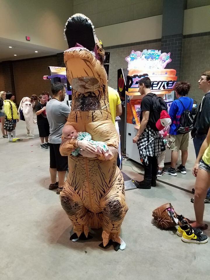 MorganRosiee's tweet photo. #connecticon2016 https://t.co/JgRxeYugUV