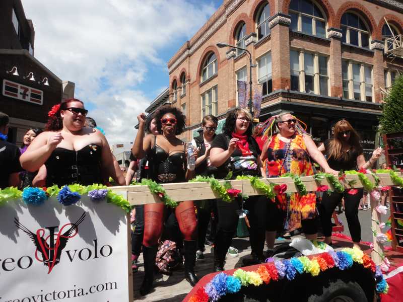 potforpride's tweet photo. Rockin' good times at #VictoriaPride #vancouverisland @IndigeoVictoria https://t.co/vQrBWenEdA