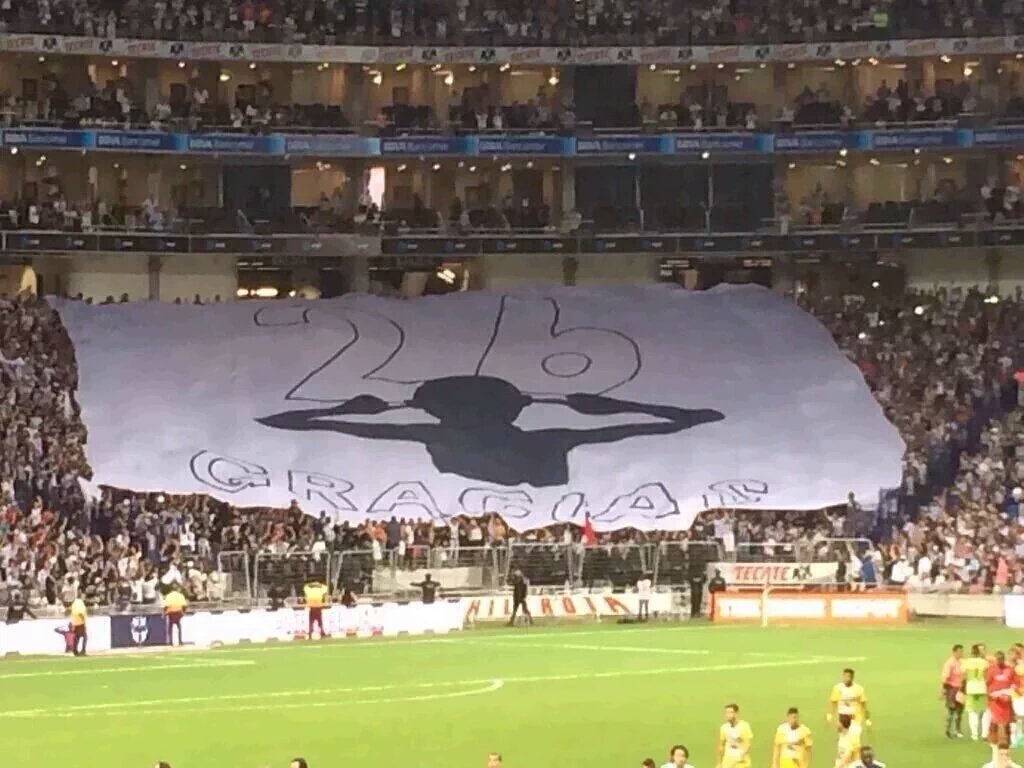 ivantotti100's tweet image. Cuando vas por la cartulina en domingo a las 11 y así llegas el lunes con la tarea