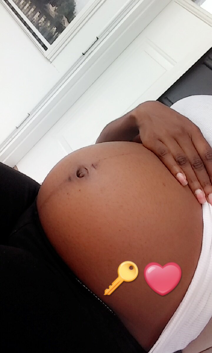 KaydraJanea's tweet photo. 8 more weeks til I meet my princess ❤😍🌎 https://t.co/yHWmrc7r5w