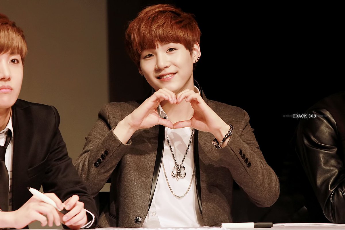 sugaupdates's tweet photo. HQ PIC. #SUGA #슈가 #방탄소년단 © TRACK 309 https://t.co/h6M2iglLjs https://t.co/dLMuuuGXPq