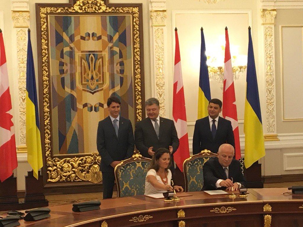 https://pbs.twimg.com/media/CnE3XjUWIAAYz45.jpg