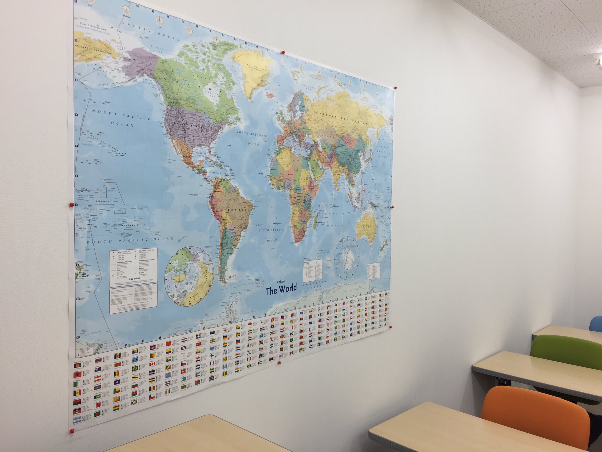 Think Future 英語学院 على تويتر 世界地図 本日より4番教室に世界地図 が掲示されています 日本でよく見かける太平洋中心のものではなく イギリスのグリニッジ天文台を通る本初子午線を中心とした地図となっております T Co Isbh3ma9ki تويتر