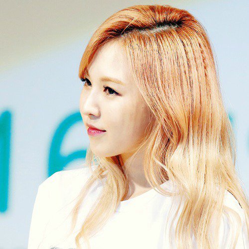 VENIVIDlVICI's tweet photo. @itsonrv son wendy red velvet twitter pack (icon+header) pastel theme https://t.co/oyRc3zSg7E