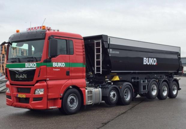ROSIERVDBOSCH's tweet image. @BUKOBedrijven rijdt met een solide combinatie: MAN TGX + Meiller geïsoleerde asfaltkipper. #aflevering #MANtrucks