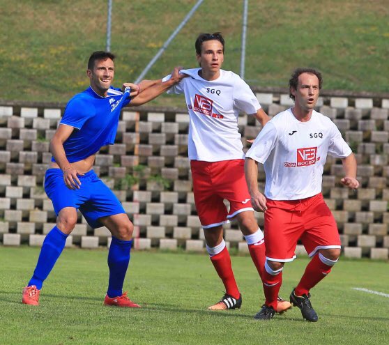gazzettaReggioE's tweet photo. Il figlio di @zenga_walter, Jacopo, gioca, segna e vince al Torneo della Montagna di Reggio https://t.co/kAuKd3orlq https://t.co/gX3MRoNg5m