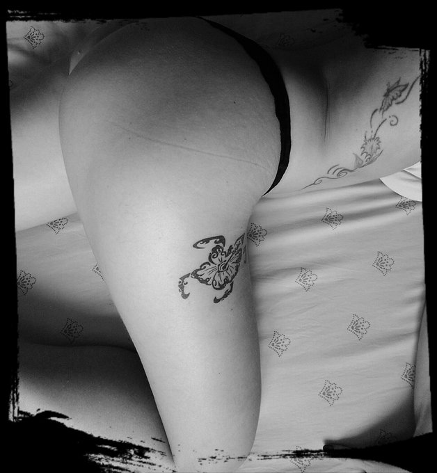 💞💞 Bonjour mes ch&eacute;ris !!! Bonne journ&eacute;e plein de bisous😚😘💋💋💞 https://t.co/GouP2mhrl2<a href="/tag/rt"class="tags"><span>#rt</span></a><a href="/tag/likethat"class="tags"><span>#likethat</span></a>