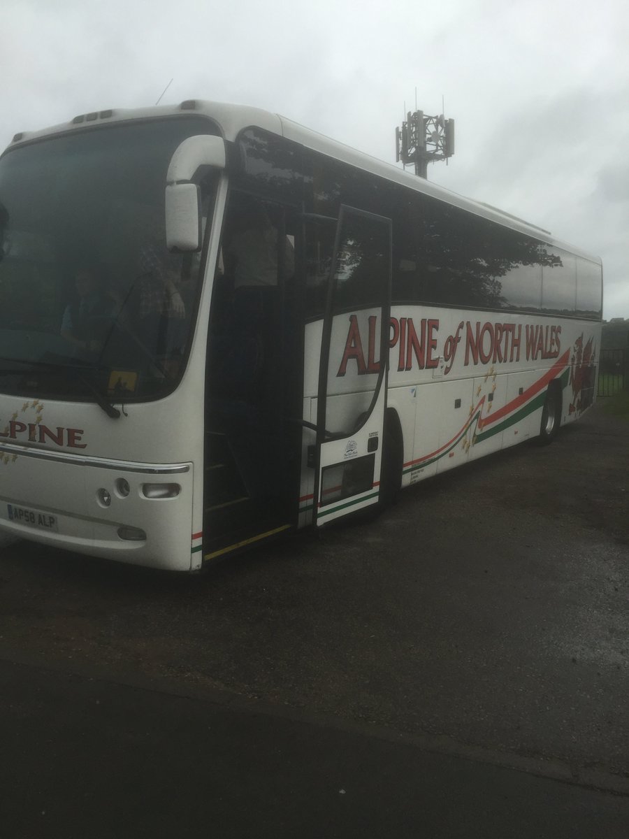 EckingtonJS's tweet photo. Have fun!! #EJSY5 #EJSY6 All aboard for their journey to #KingswoodColomendy https://t.co/fW8PuvpgtO