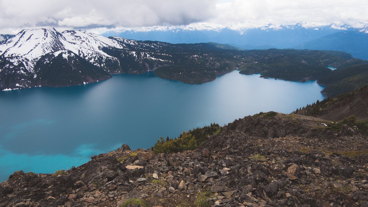 AutumnsGrief's tweet photo. Another morning up at 6am for a hike. This is Garibaldi Park and it took us 9 hours overall. Worth it #MarkGoesToBC https://t.co/S5SuJL7Vqq