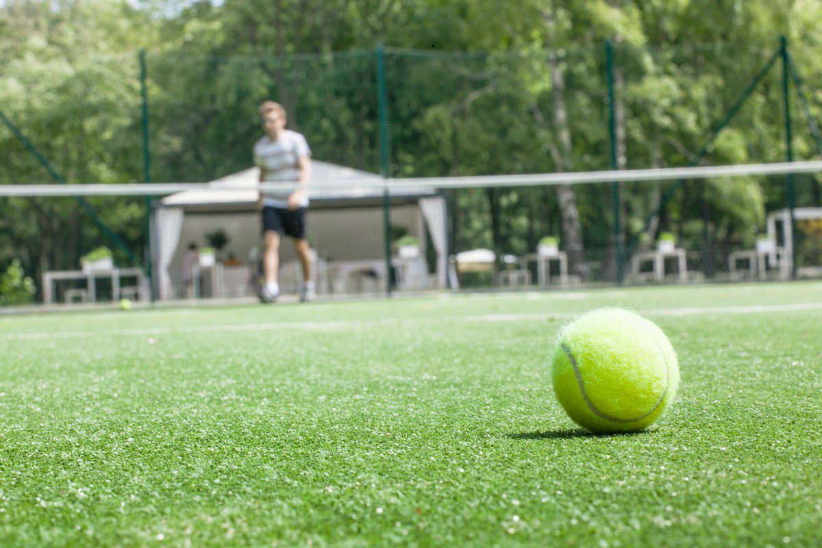 RoseviaResort's tweet photo. Zewnętrzny kort do tenisa ziemnego z najnowocześniejszym systemem  odwadniania w przepięknym Rosevia Resort! #tennis https://t.co/4sOQV4nyTU