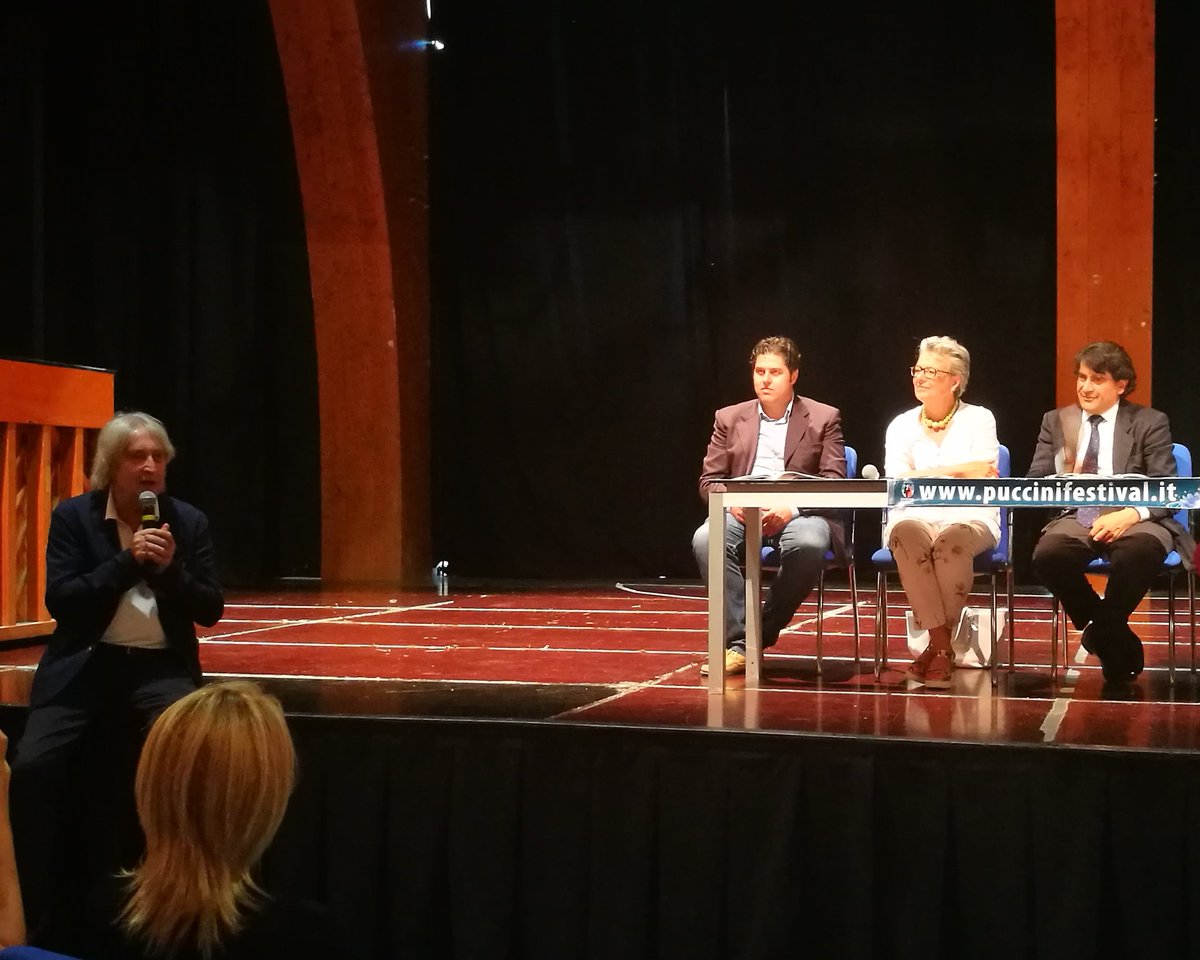 Enrico Vanzina racconta come sarà la sua #Tosca al #FestivalPuccini: "Fedele al libretto, che già prevede tutto"