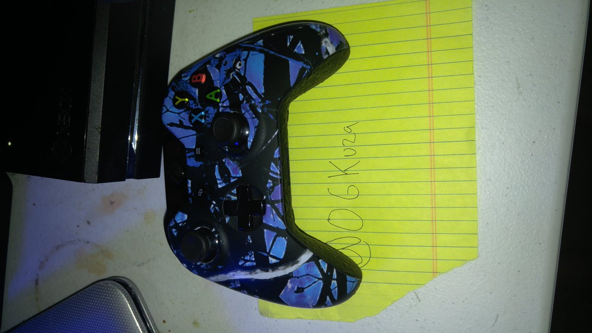 Jak3KuZa's tweet photo. XB1 SCUF GIVEAWAY FOLLOW AND RT/FAV TO ENTER  @ShawnAbner @ShoutRTs @ShoutGamers @NightRTs @DNR_CREW @gridcoreRTs https://t.co/9le8TUVBnV
