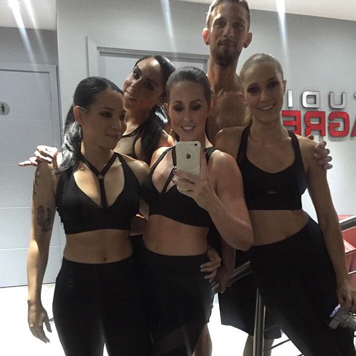 StudioLagreeUK's tweet photo. Monday motivation from our trainers!! All @MICHI_New_York for our recent shoot! #lagreelegend #lagreelife https://t.co/HsLEXlZGi5