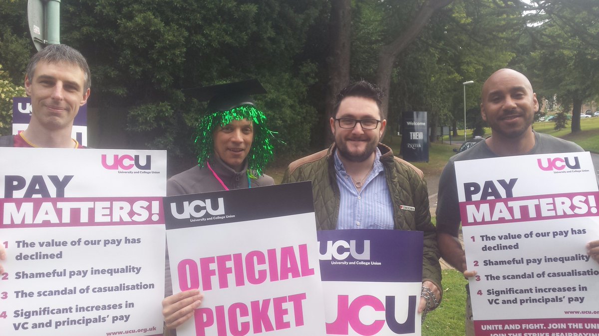 ucu's tweet photo. Councillor Chris Musgrave joins the UCU picket line at the University of Exeter @UniofExeter #FairPayInHE https://t.co/gN9zxswG8U