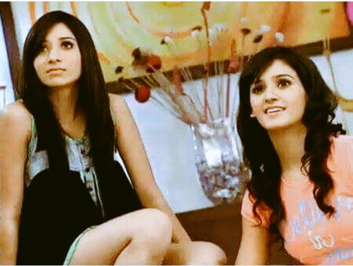 Team_VrushikaM's tweet photo. #SharonAndKriyaπ
#WeMissKriShaβ€
#LoveThemβ€
#D3Daysπ
@VrushyyMehta @MohanShakti https://t.co/0WKrogEPLQ