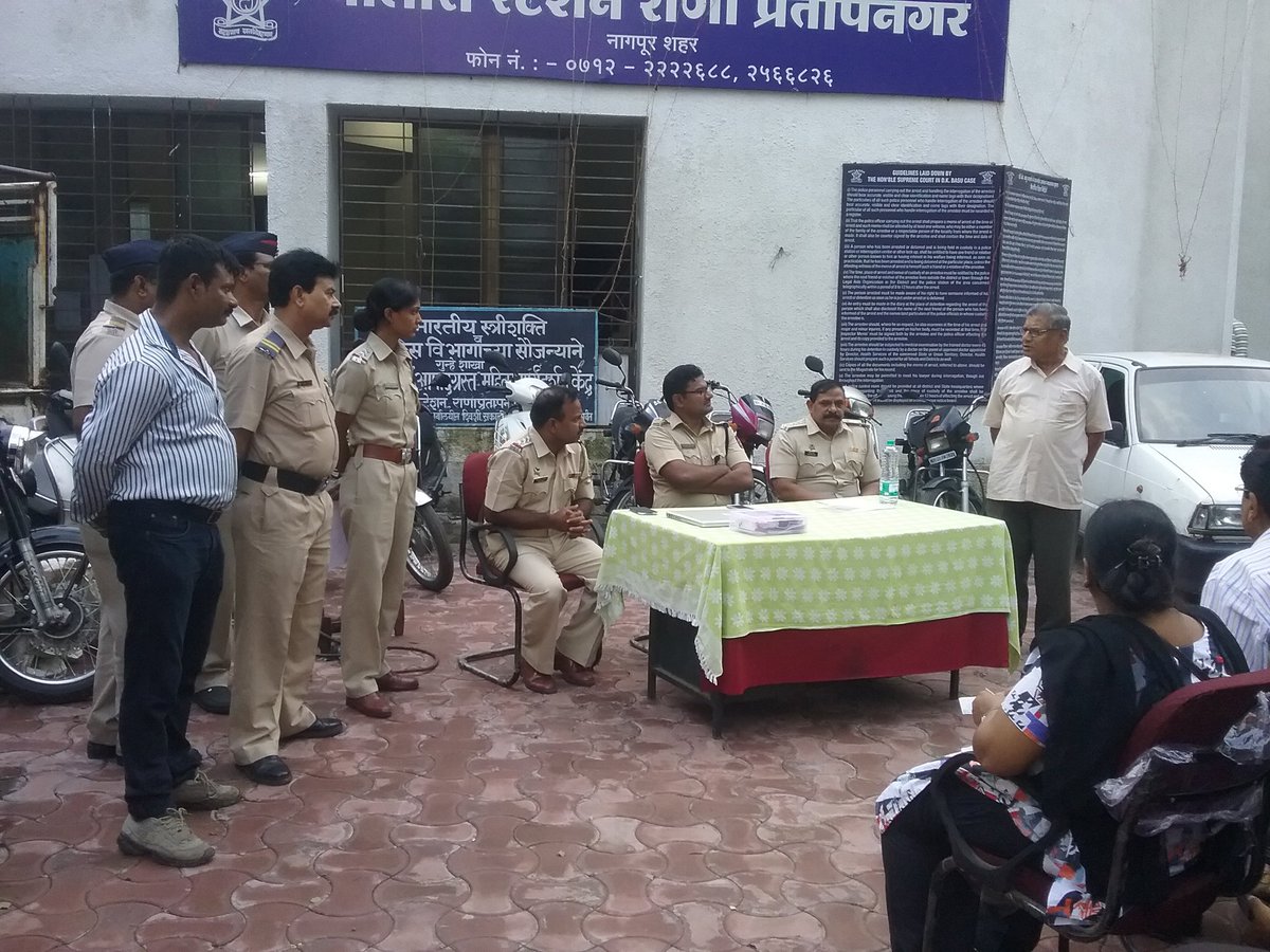 pratapnagar_p's tweet photo. नमुद कार्यक्रमा मध्ये एकुण 7,00,000 रुपयांचा मुद्देमाल फिर्यादीस हस्तांतरीत करण्यात आला. https://t.co/uLYoEQHDlP