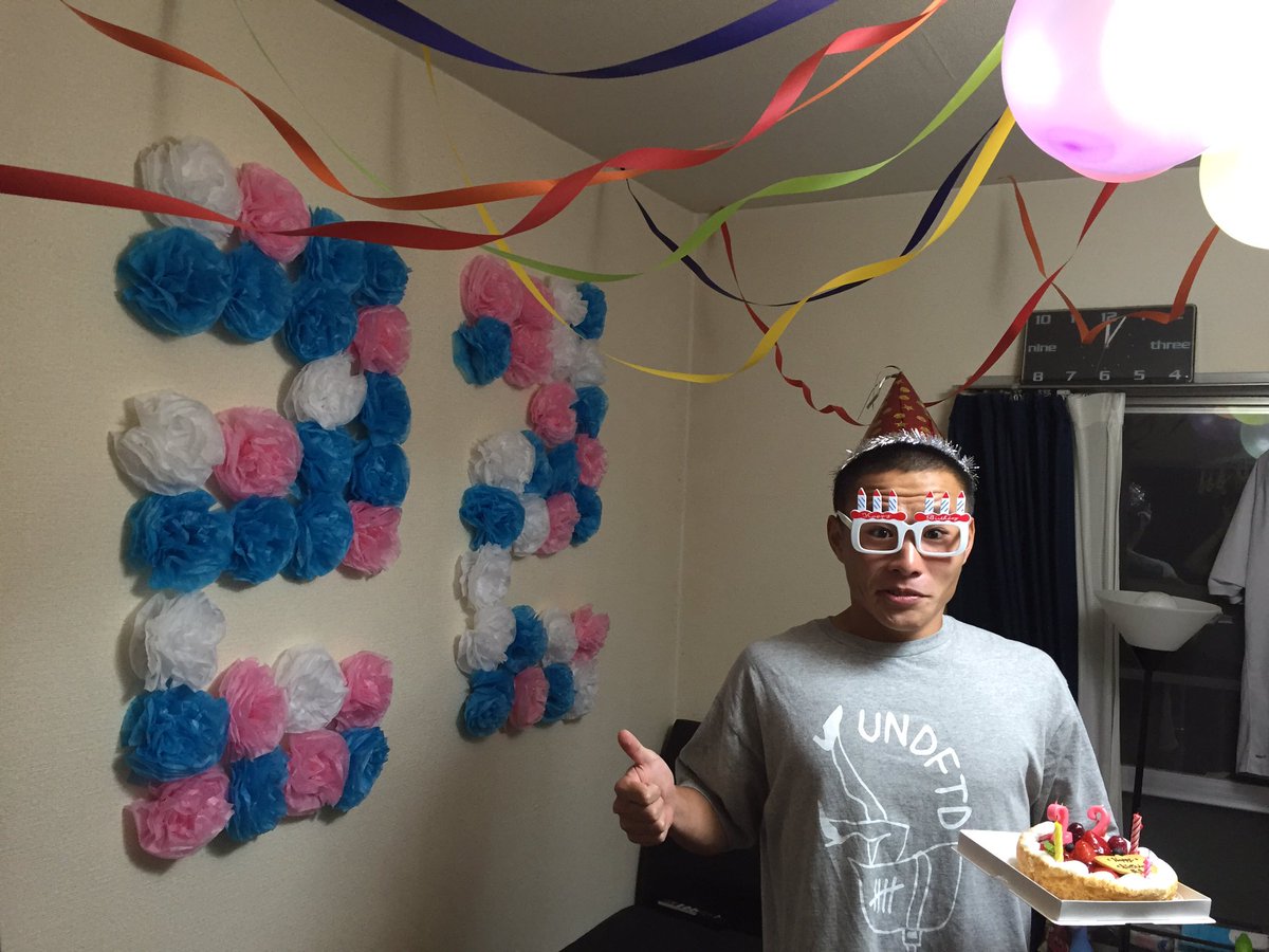 38_tamatama's tweet photo. 誕生日おめでとぼーや。反応薄いけどまあいいや。 https://t.co/Z1NI2p7qK2