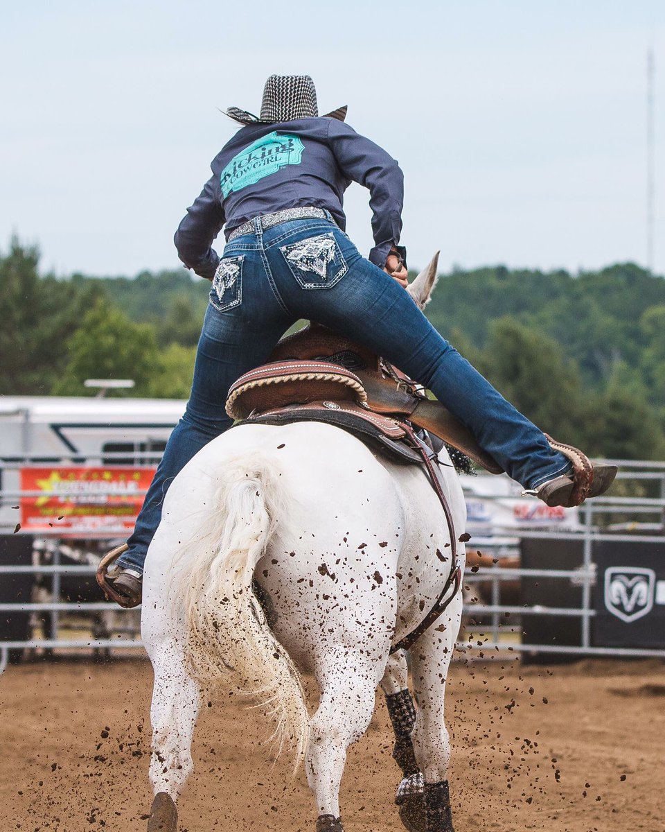kickingcowgirls's tweet photo. We can hardly sit 5 more days till @NorfolkRamRodeo @InsideRodeo #KickingCowgirlDesigns PhotoCredit @emgethks 💗🐎🎀 https://t.co/CJvM63OmFo