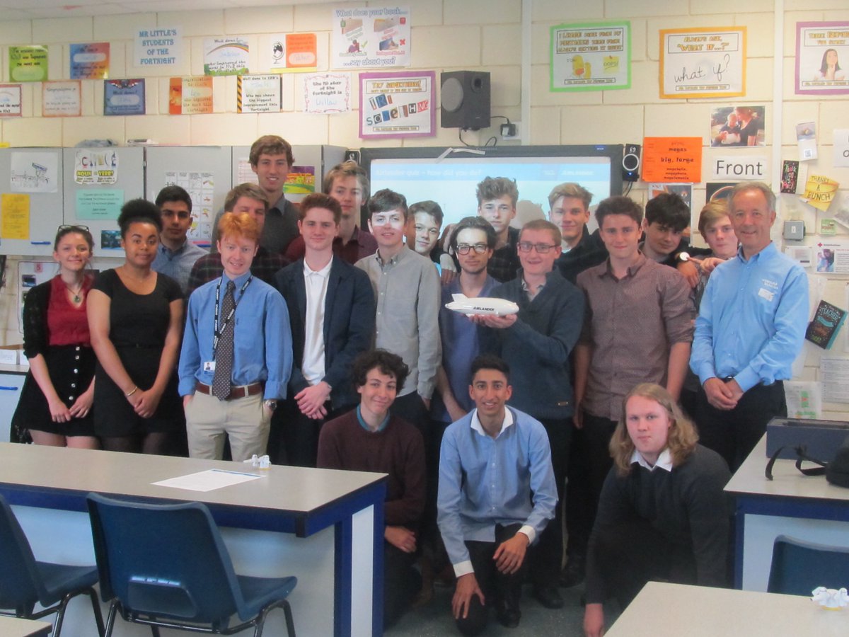 STEMAirlander's tweet photo. @Mark_Rutherford 6th formers find out about #Airlander. Said 4 hours would have been better than a double period! https://t.co/AfuLjQSvNO