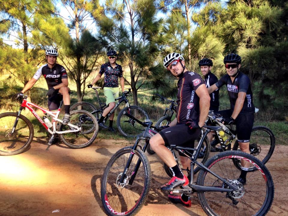 VarsityMTB's tweet photo. Seven reasons why MTB is the new golf: https://t.co/aHuPrK0sAk #VarsityMTB #Bike #Healthier #FiveBall https://t.co/G41DKO2XPM