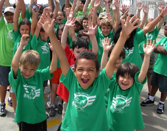 IntrepidMuseum's tweet photo. Our first #StarTrekNYC #CampIntrepid session starts today! Camp occurs weekly all summer: https://t.co/8ZWXQ3PA7A https://t.co/R3Hjc6uTjK