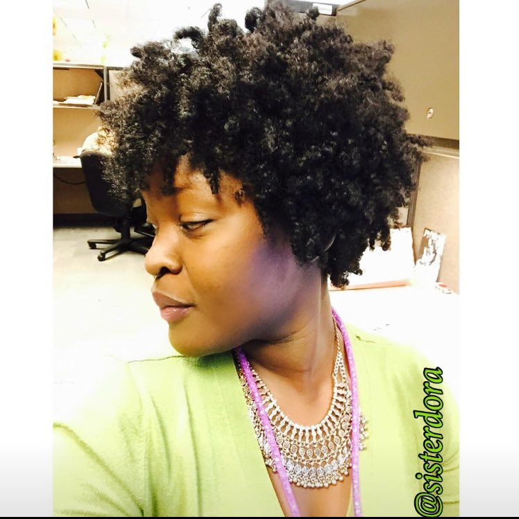 SisDora's tweet photo. #HappyMonday #TeamNatural Today is great day to rock your #kinkyfro! #naturalista #naturalhair #beauty 🌸🌸 https://t.co/ehONC0F0ar