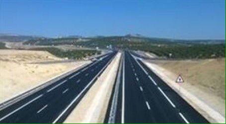 USAVsJaen's tweet photo. USA,s Route 66 VS Jaén Autovia del Olivar https://t.co/HaRKxQrYzN