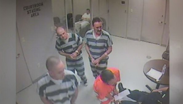 BelTel's tweet image. Video: #Prisoners break out of cell to help collapsed guard goo.gl/Ylzk1S