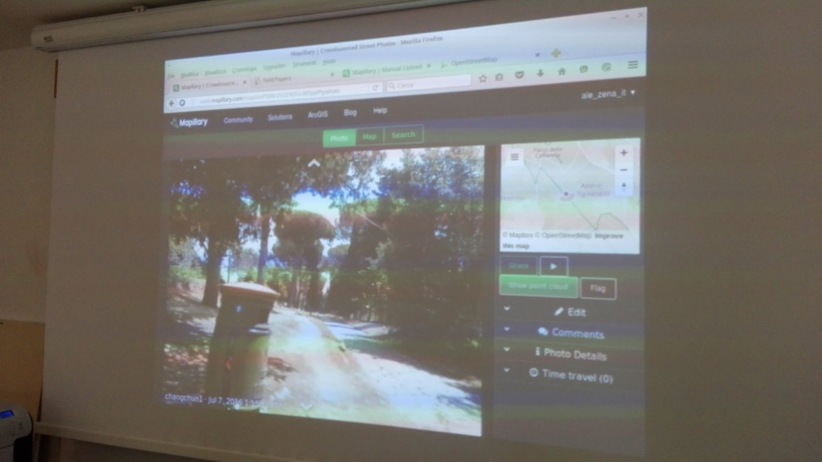 ArcheoArte3DLab's tweet photo. @Ale_Zena_IT mostra @mapillary "#Crowdsourced Street Photos" come strumento in cui caricare foto #mAppiaM #faropen https://t.co/s67EzVWUvs