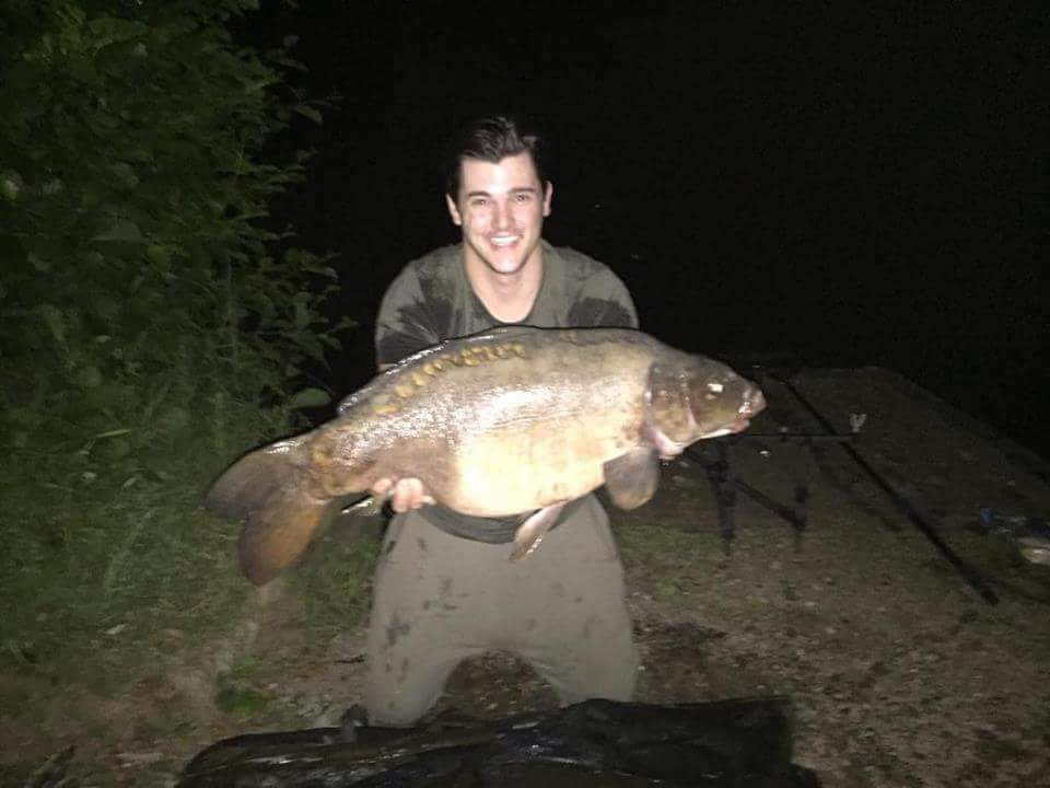 aw_tackle's tweet photo. Andy Sweet and his new PB 
https://t.co/YFkhmB8Y1h https://t.co/vjLyoK3Y4F
