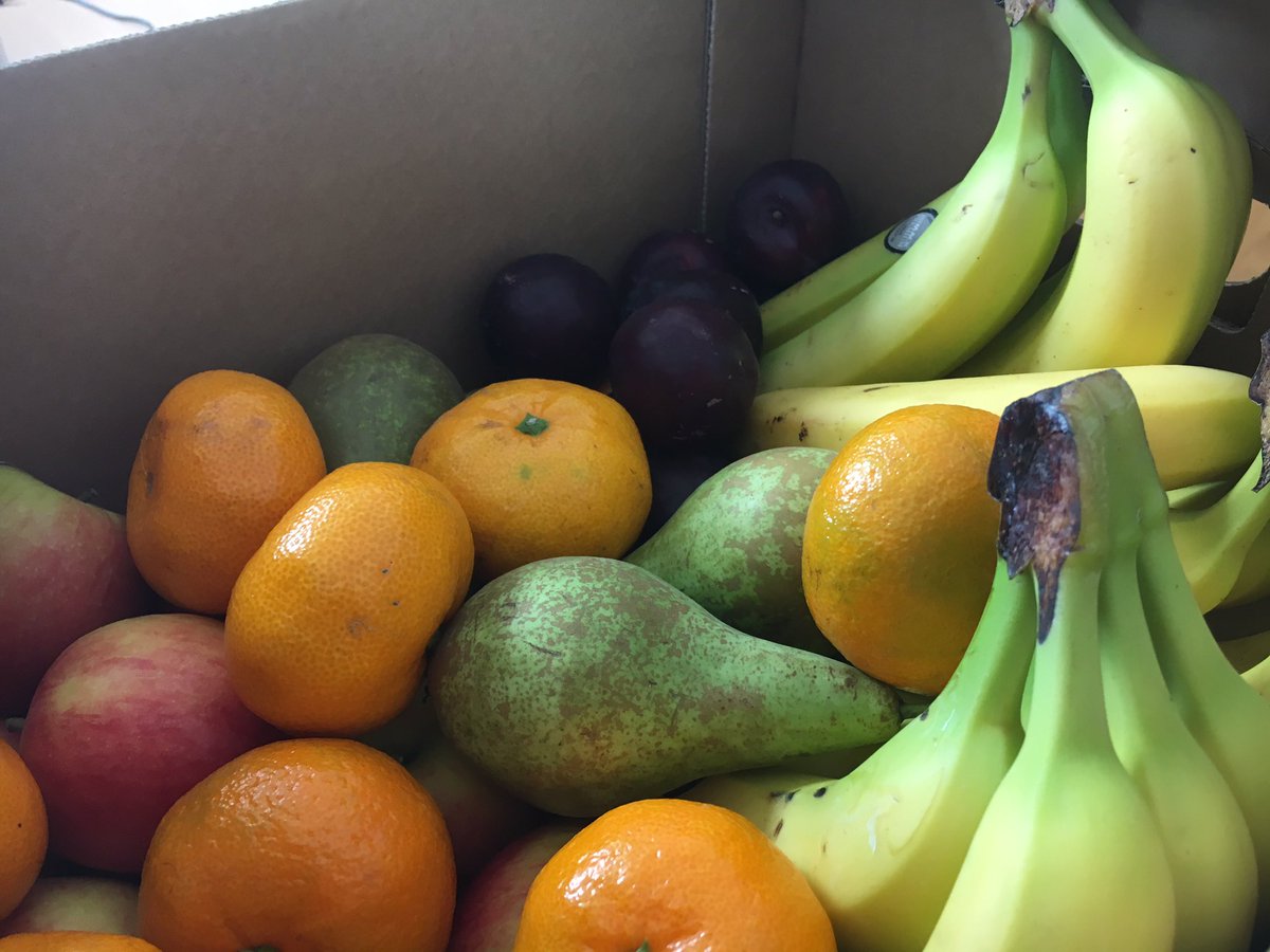 FB_Pipas's tweet photo. #fruit #wellness #liveworkbalance #benefits @andigital https://t.co/ZngfQXdV1F