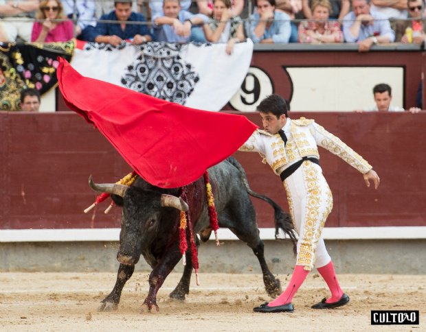SUSTITUCIÓN - Javier Castaño, por Manuel Escribano en la “miurada” que cierra San Fermín cultoro.com/actualidad/201…