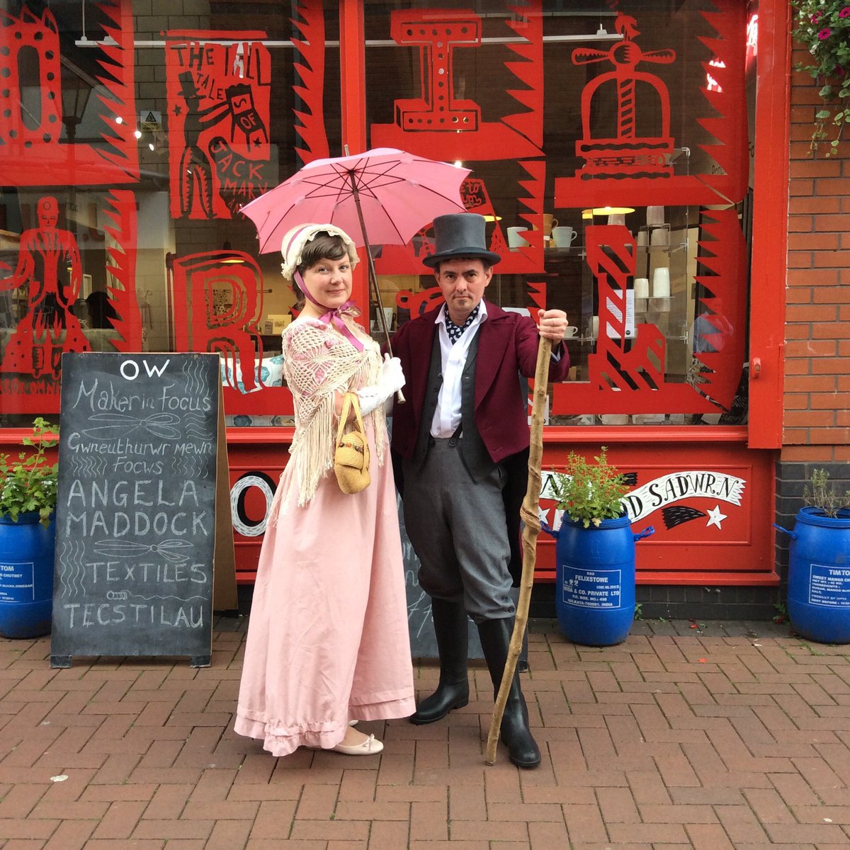 OrielWrecsam's tweet photo. #findyourepic #coleridge2016 #coleridgeinwales @ThisIsWrexham @NthEastWales @openroadstudios #destinationwrexham https://t.co/iyBAZs8bRT