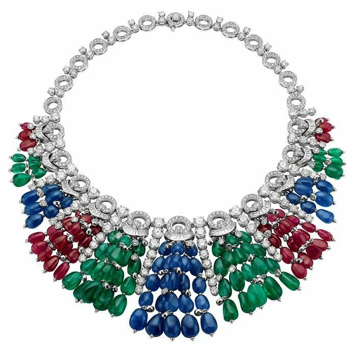 deepalinannu's tweet photo. Bulgari necklace #bulgarijewelry #bulgari #necklace #bride #jewelry 😊 😍 https://t.co/DINBND0v8c